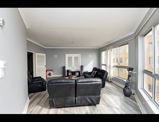 4 BEDROOM APARTMENT FOR SALE IN SOUTH BEACH